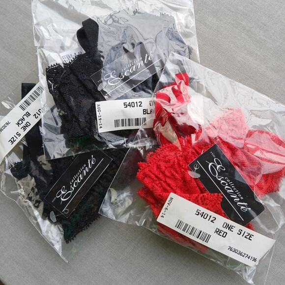 The Escanté Collection Red Garter Belt OSFM classic lingerie lace strap snap - Picture 7 of 7